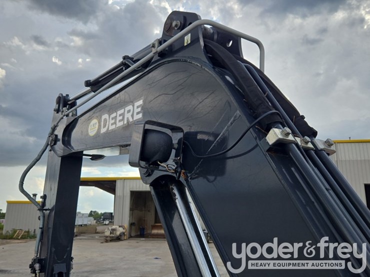 2020-deere-60g-image-33