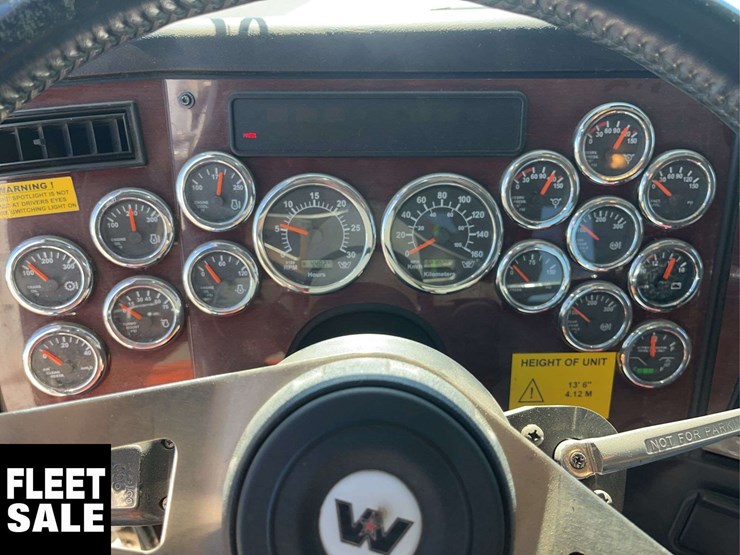 2018-western-star-4900-image-17
