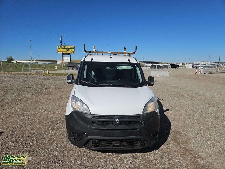 2015-ram-promaster-city-image-8