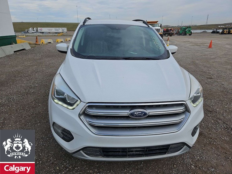 2017-ford-escape-se-image-8