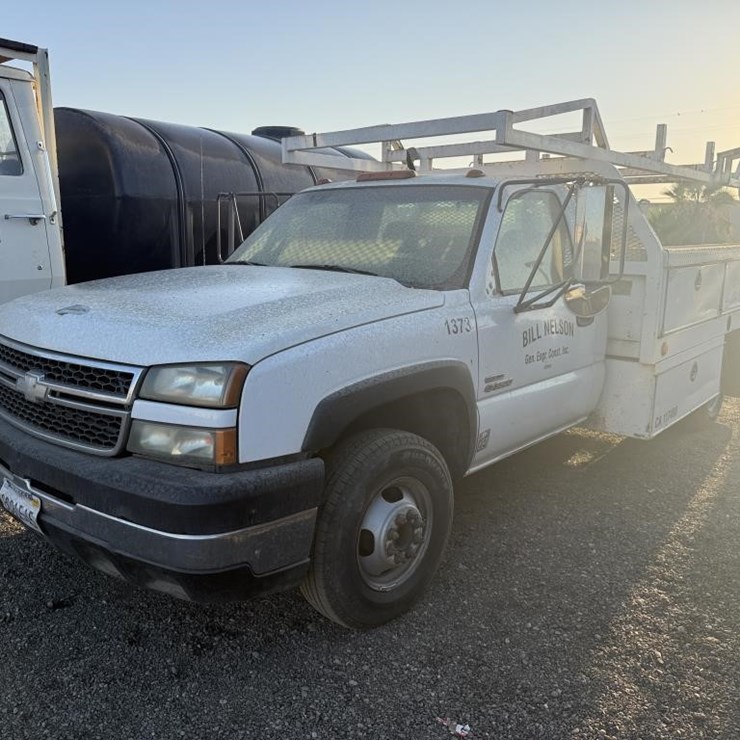 2006 CHEVROLET 3500