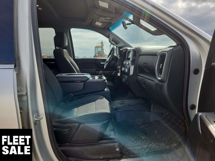 2022-gmc-sierra-2500hd-image-18