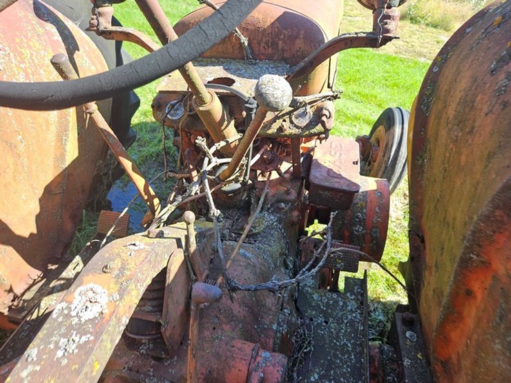 #2525-•-case-tractor-image-21