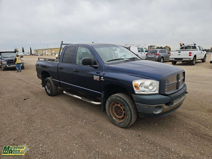 2008-dodge-ram-2500-image-2