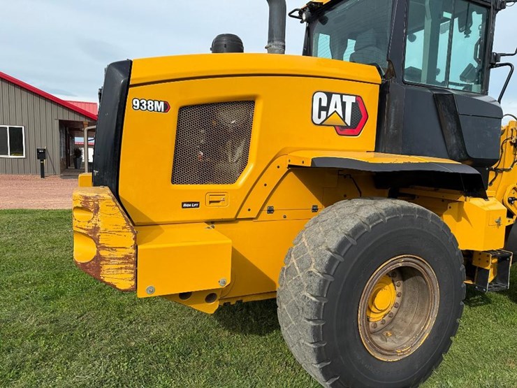 caterpillar-938m-image-19