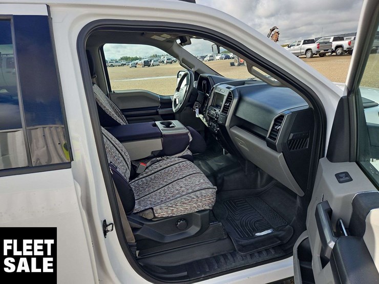 2020-ford-f150-image-17