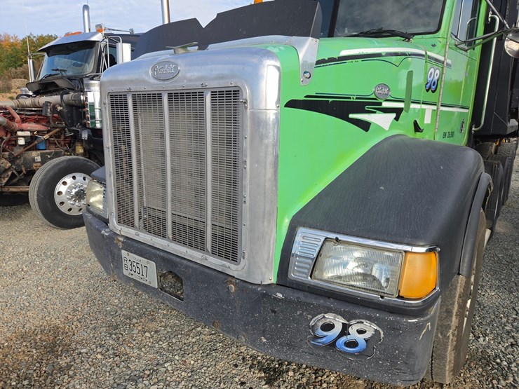 1998-peterbilt-377-image-10