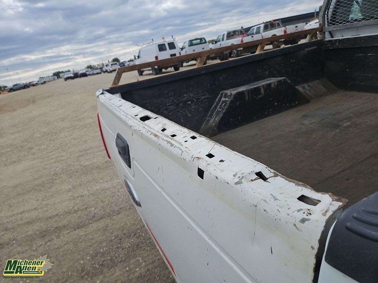 2011-ford-f250-image-35
