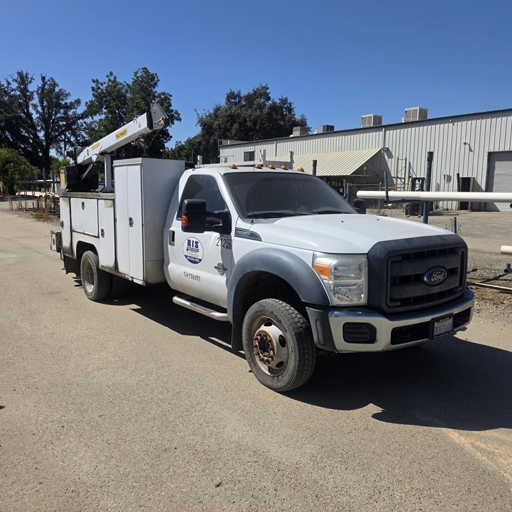 2015 FORD F550