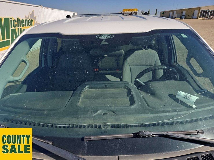 2021-ford-f150-image-28