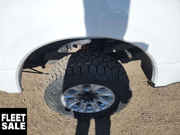 2022-ford-f250-image-10
