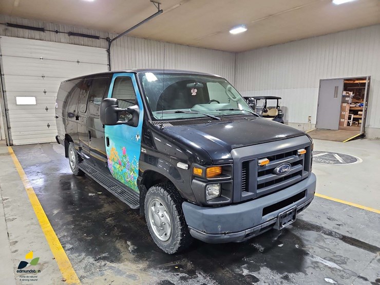 2013-ford-e150-image-7