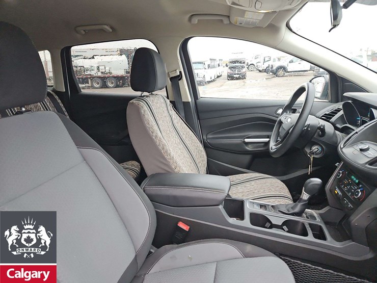 2017-ford-escape-se-image-17
