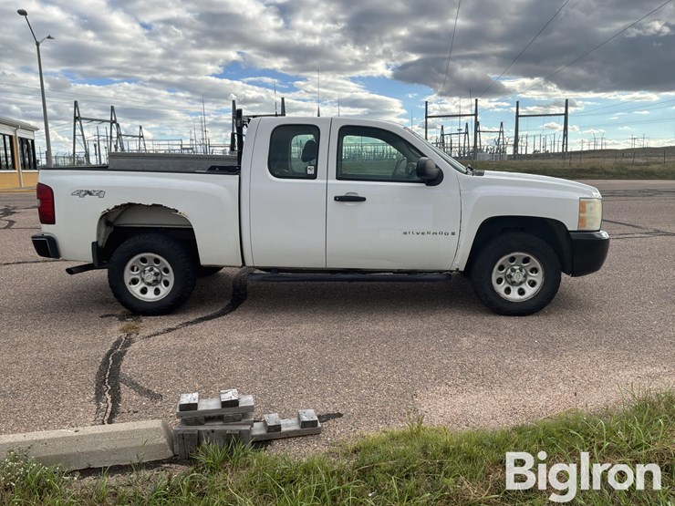 2009-chevrolet-silverado-1500-image-4