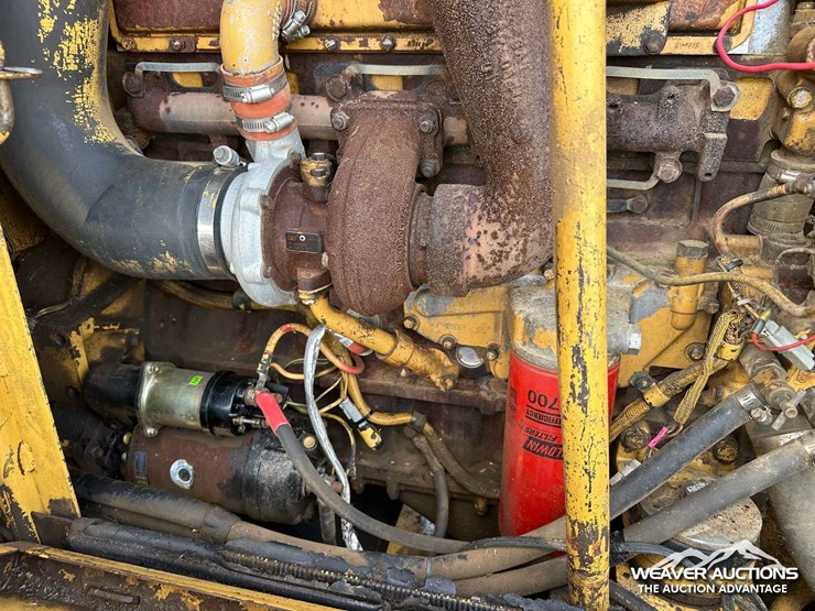 caterpillar-938f-image-56