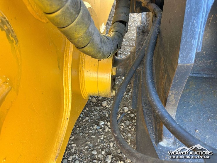 john-deere-10-image-39