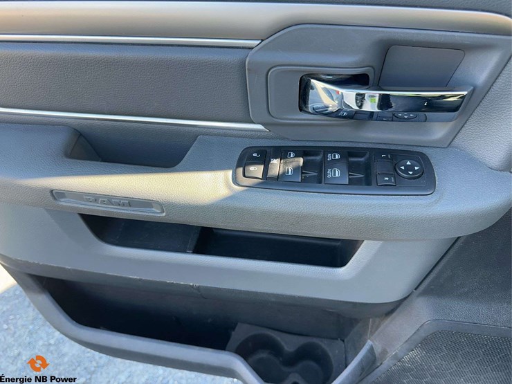 2018-ram-3500-slt-image-29