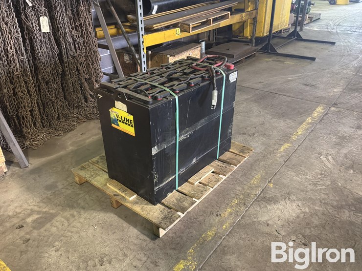 v-line-value-18-125v-17-forklift-battery-image-3