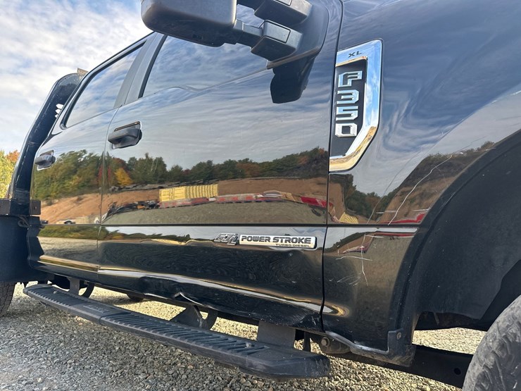 2017-ford-f350-xl-image-14