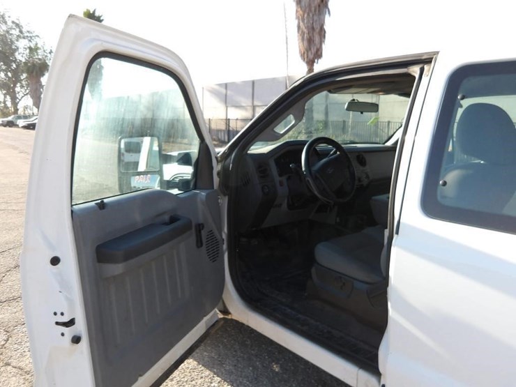 2015-ford-f250-image-16