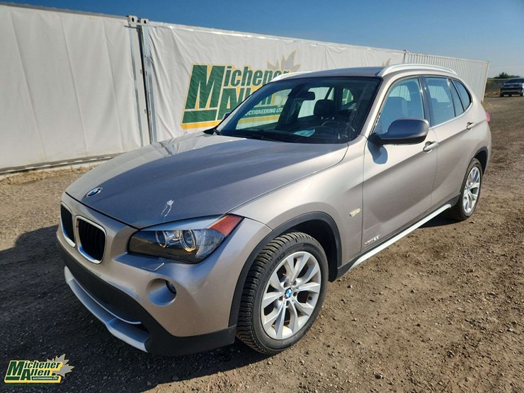 2012-bmw-x1-image-1