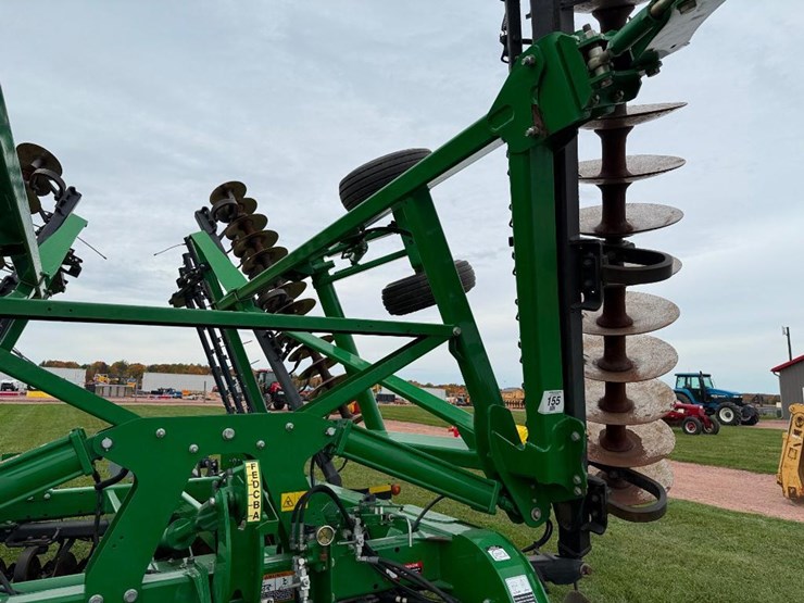 john-deere-2623-image-35