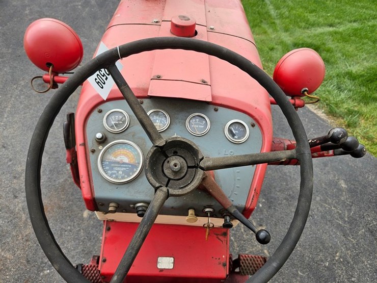 #2509-•-1959-farmall-340-tractor-image-34