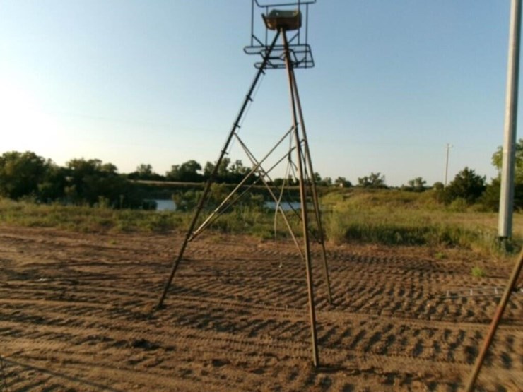 deer-stand,-tower-blind-image-1