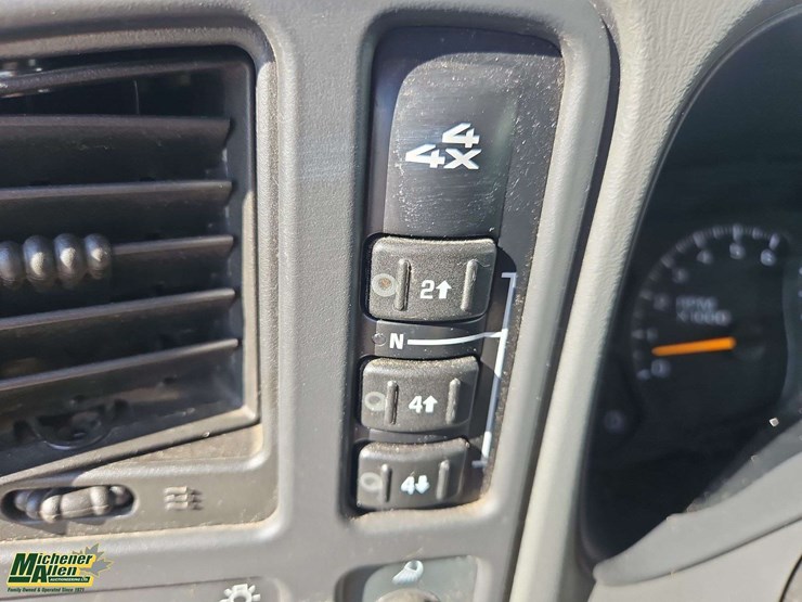 gmc-sierra-2500hd-image-21