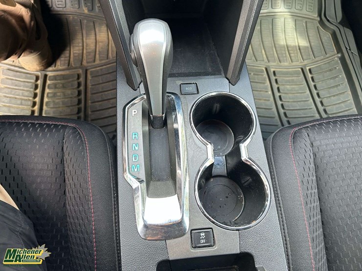 2015-chevrolet-equinox-image-17