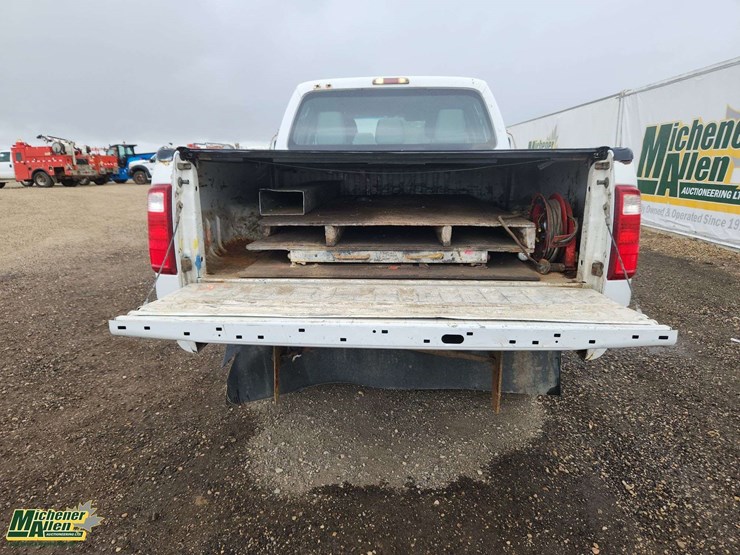 2011-ford-f250-image-15