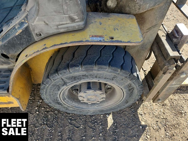 2008-komatsu-fg25t-16-image-11