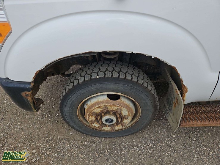 2011-ford-f250-image-10