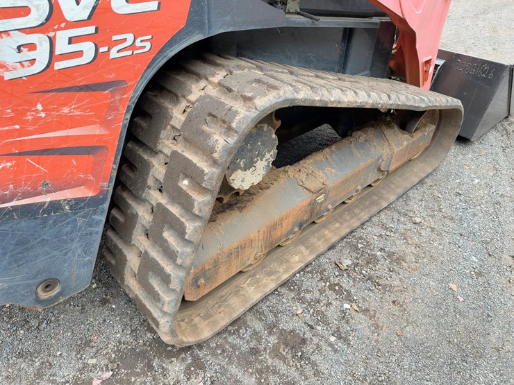 2019-kubota-svl95-2s-image-14