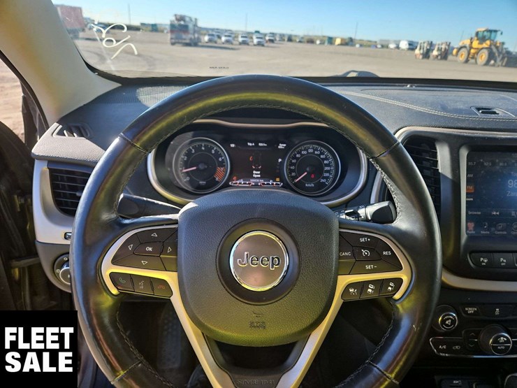 2014-jeep-cherokee-image-13