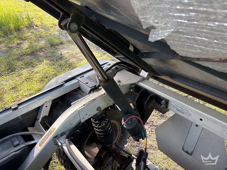 2023-club-car-carryall-1500-4x4-diesel-utility-cart-image-11