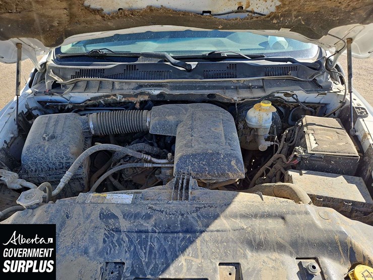2014-dodge-1500-image-25