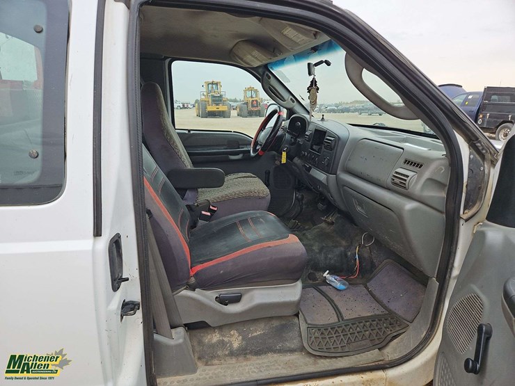 2006-ford-f350-image-15