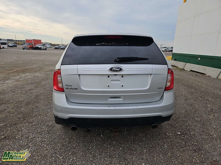 2013-ford-edge-sel-image-4