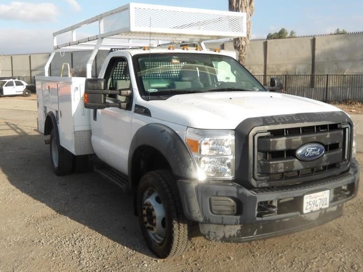 2015-ford-f550-image-2
