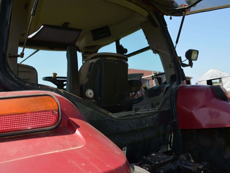 case-ih-125-image-13
