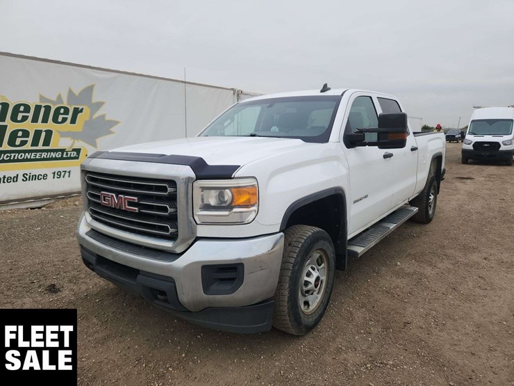 2015-gmc-sierra-2500hd-image-1