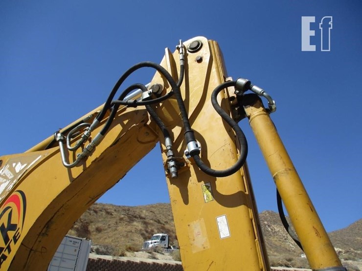 2005-caterpillar-430d-image-18