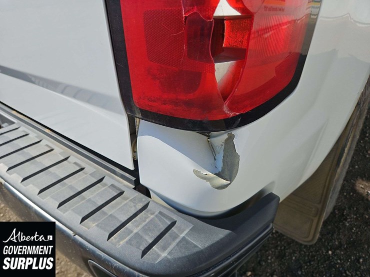 2015-chevrolet-silverado-1500-image-27