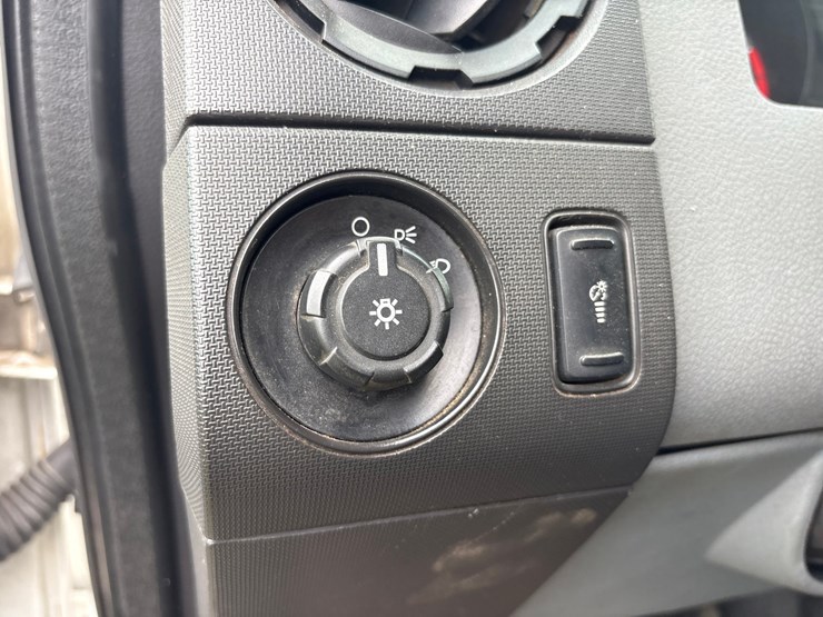2015-ford-f550-image-59