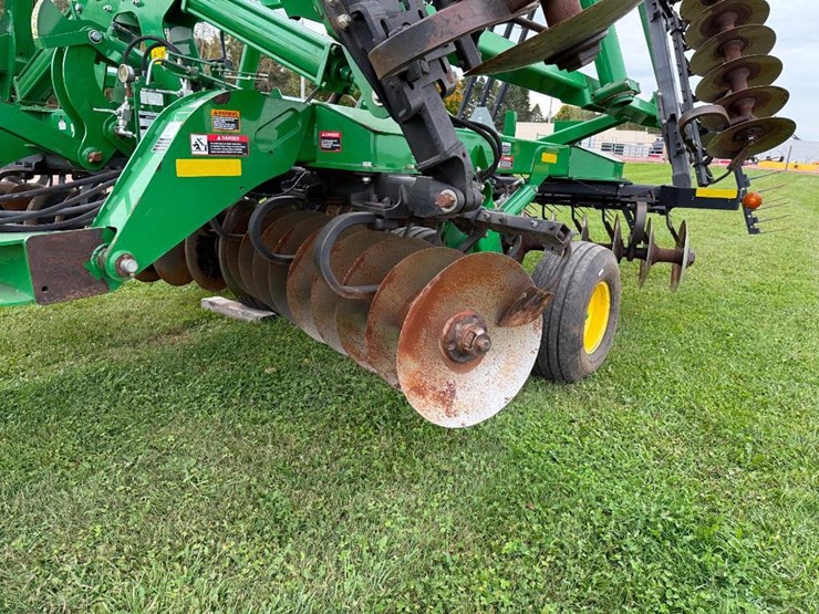 john-deere-2623-image-26