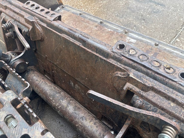 2015-bobcat-t770-image-59