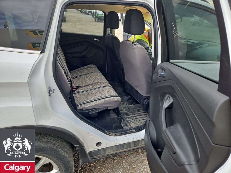 2017-ford-escape-se-image-17