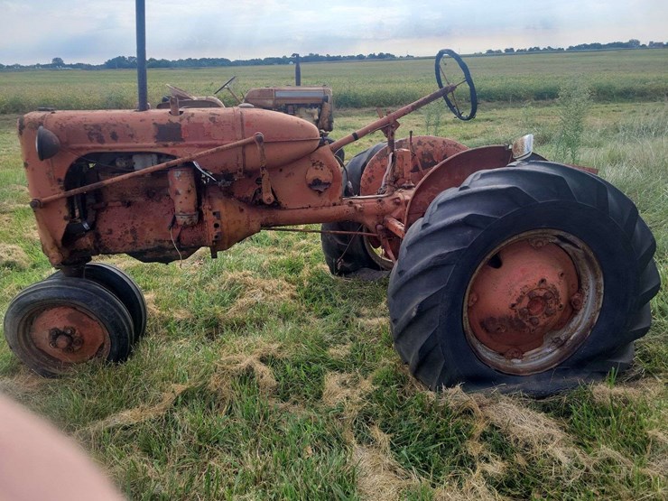 allis-chalmers-ca-tractor-image-2