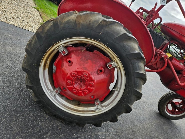#2507-•-farmall-model-a-tractor-image-30